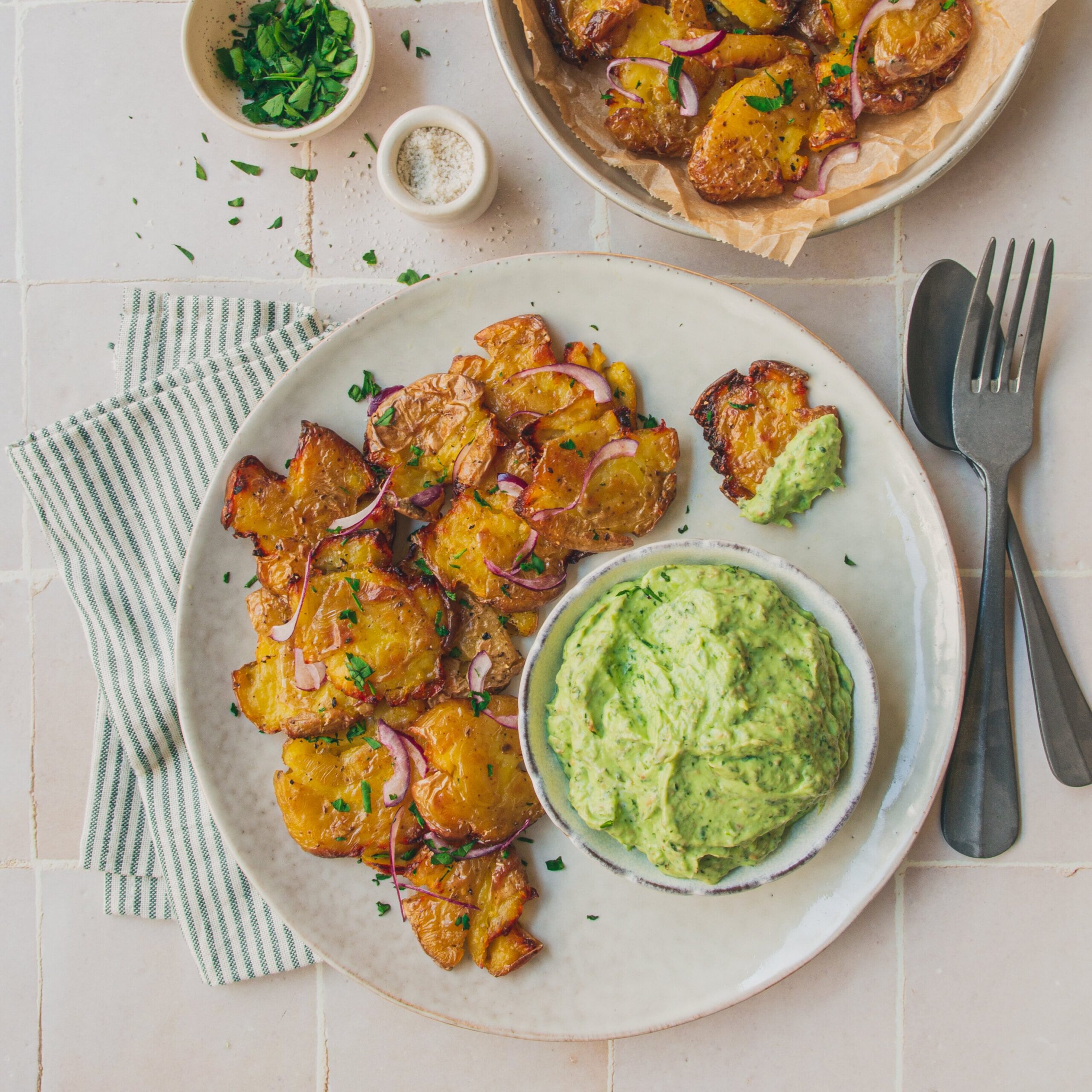 Smashed patatoes pomme de terre primeur écrasées au four Priméale